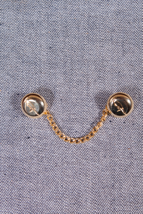 Magpie Brooch Golden